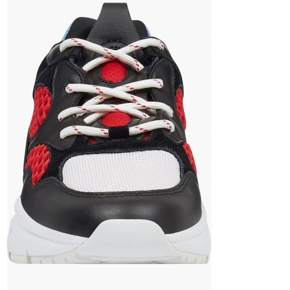 Marc Fisher Sneakers
